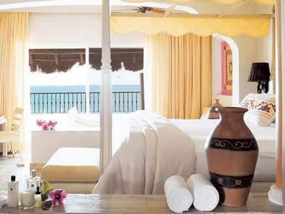 Excellence Rviera Cancun , Hoteles en Puerto Morelos, Hoteles en la Riviera Maya